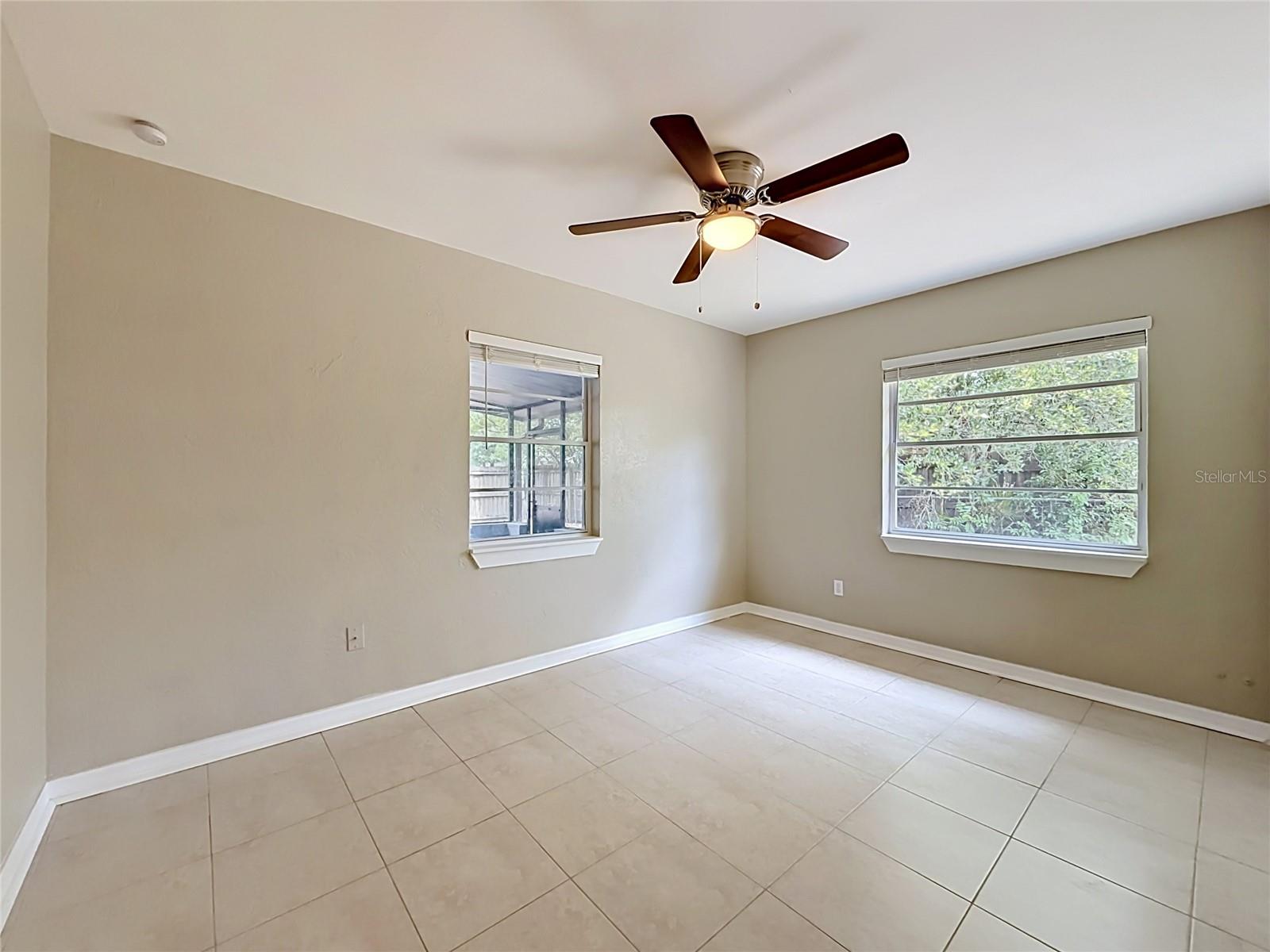 844 ROSALIA DR