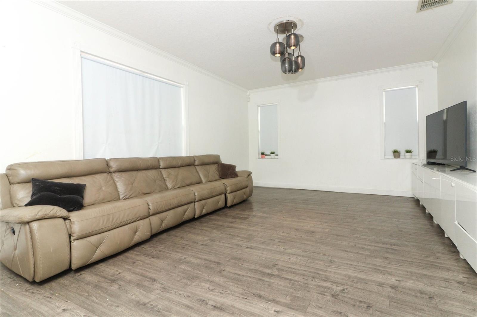 10071 CYPRESS KNEE CIR