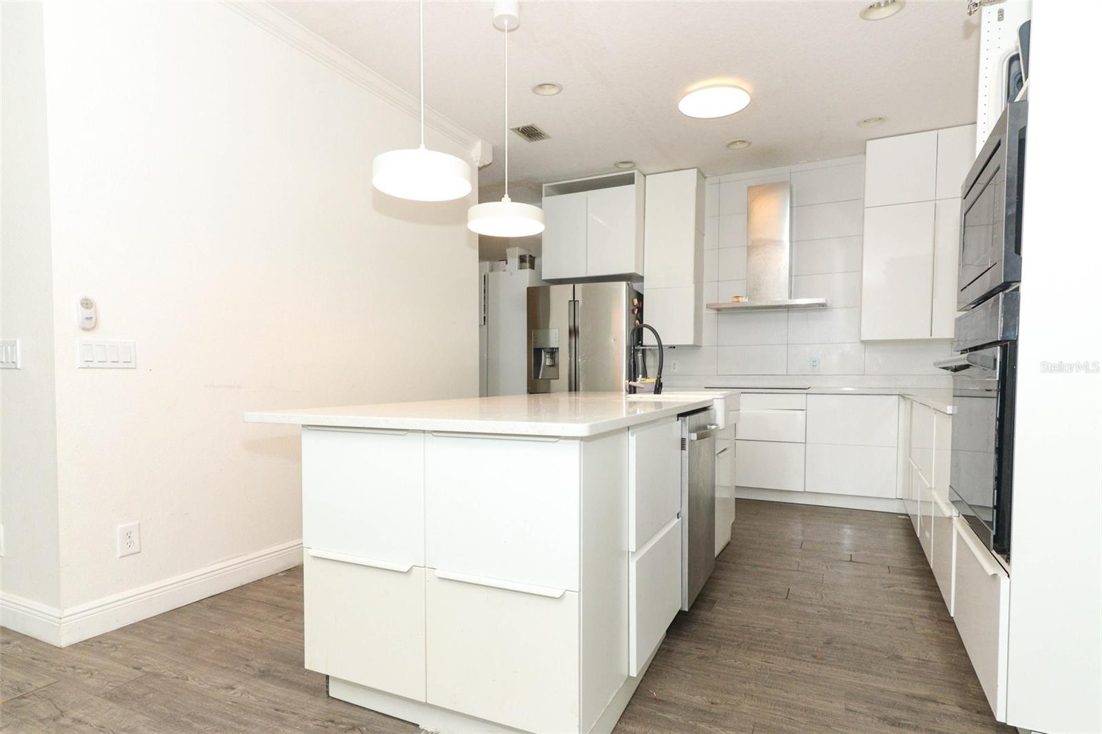 10071 CYPRESS KNEE CIR