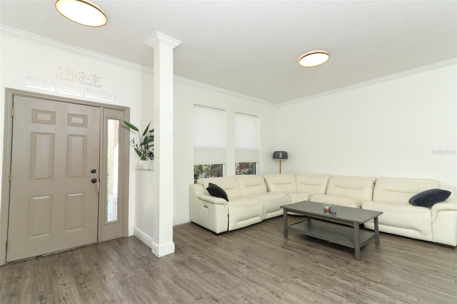 10071 CYPRESS KNEE CIR