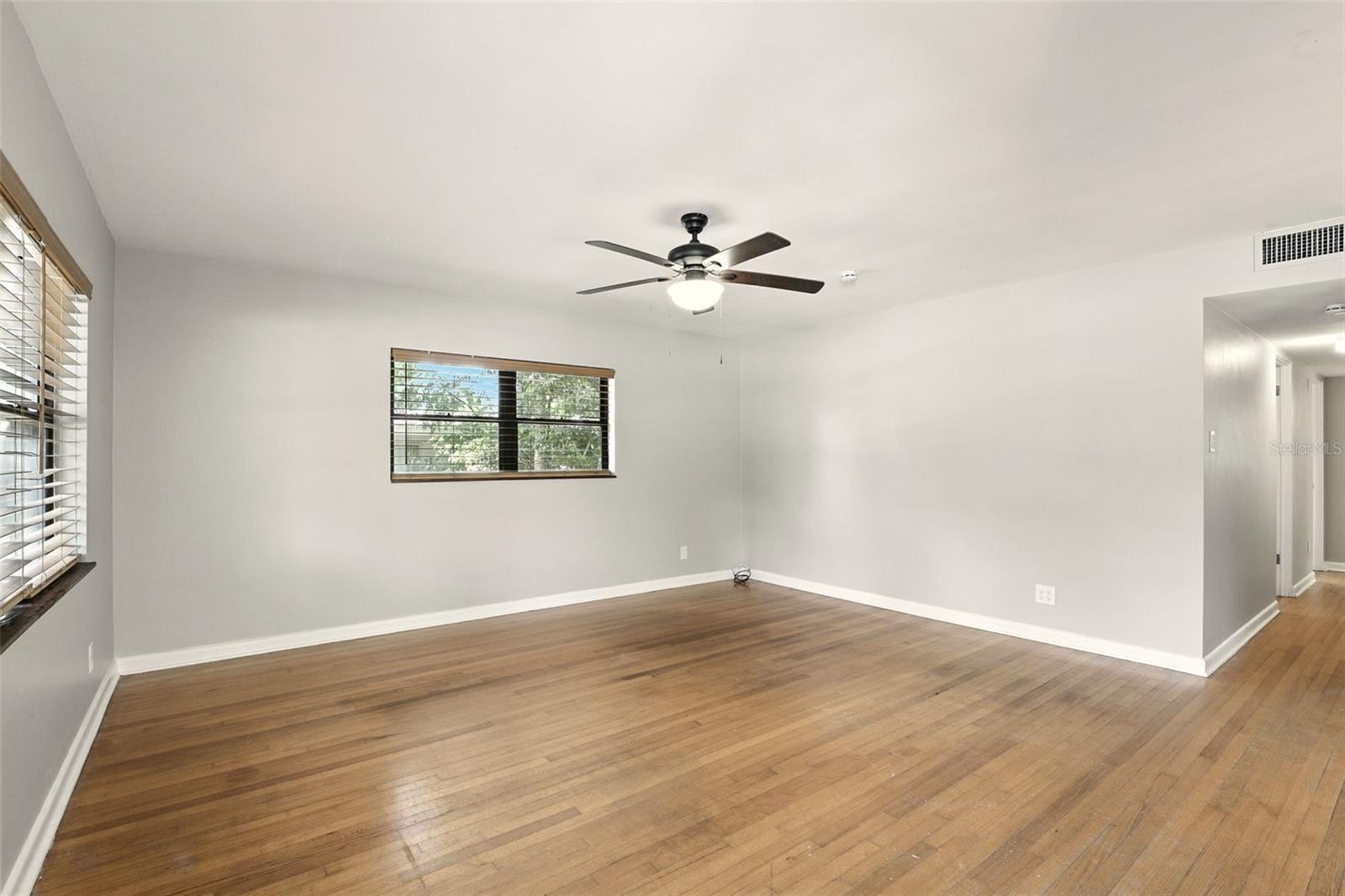 524 BYRON RD