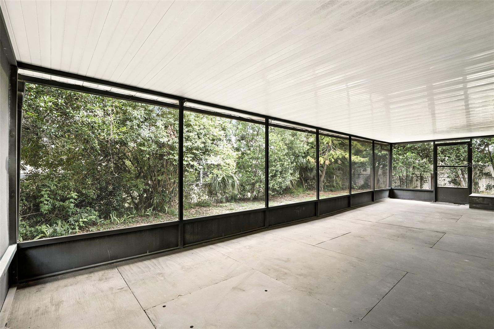 524 BYRON RD