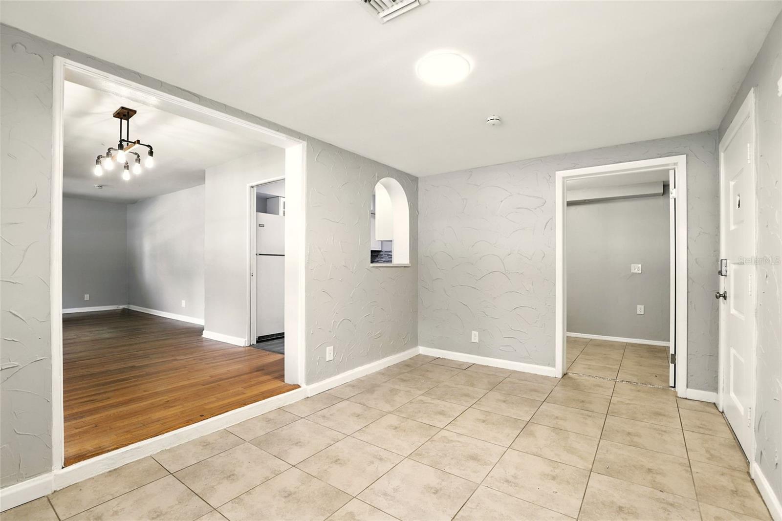 524 BYRON RD