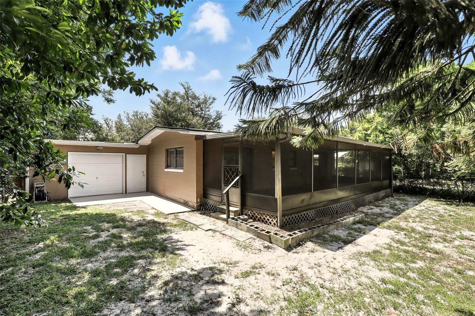 524 BYRON RD