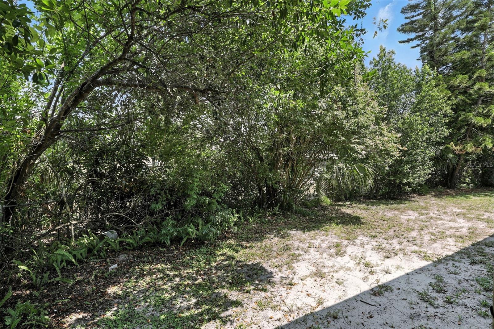 524 BYRON RD