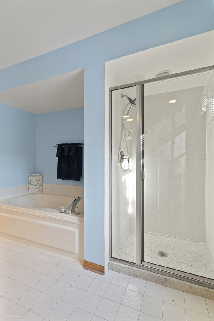 17804 W Pond Ridge Circle