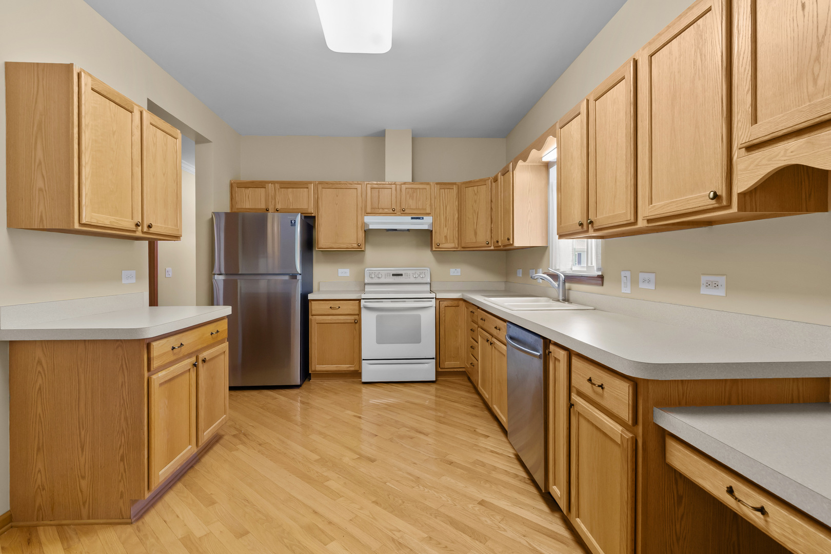 3420 Steeplechase Way