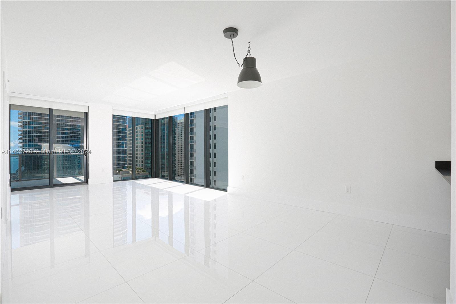 1010 Brickell Ave Unit: 2505