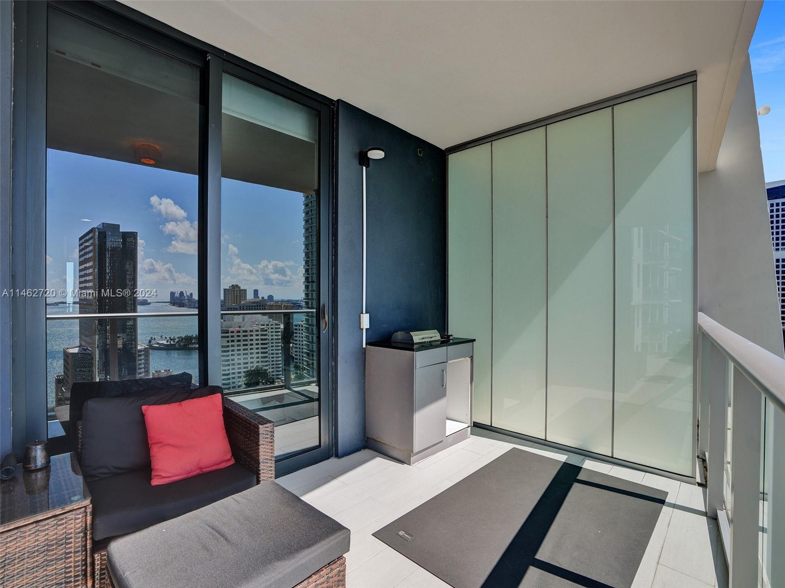 1010 Brickell Ave Unit: 2505
