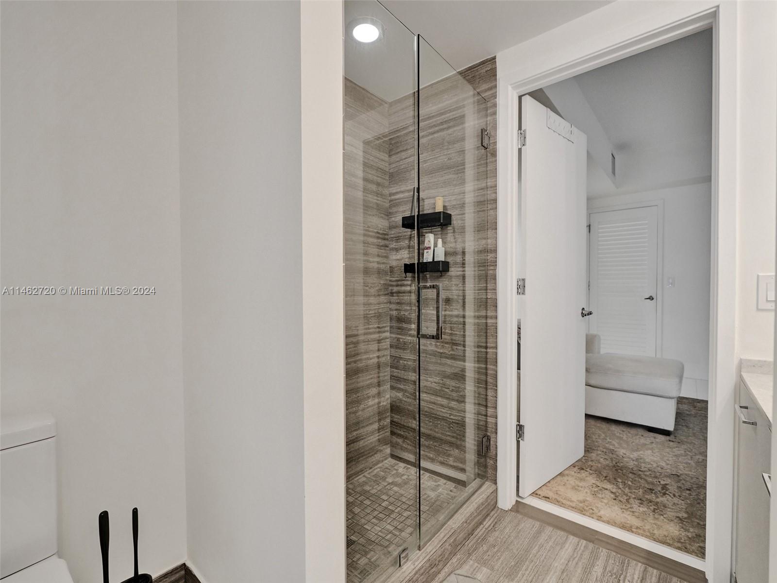 1010 Brickell Ave Unit: 2505
