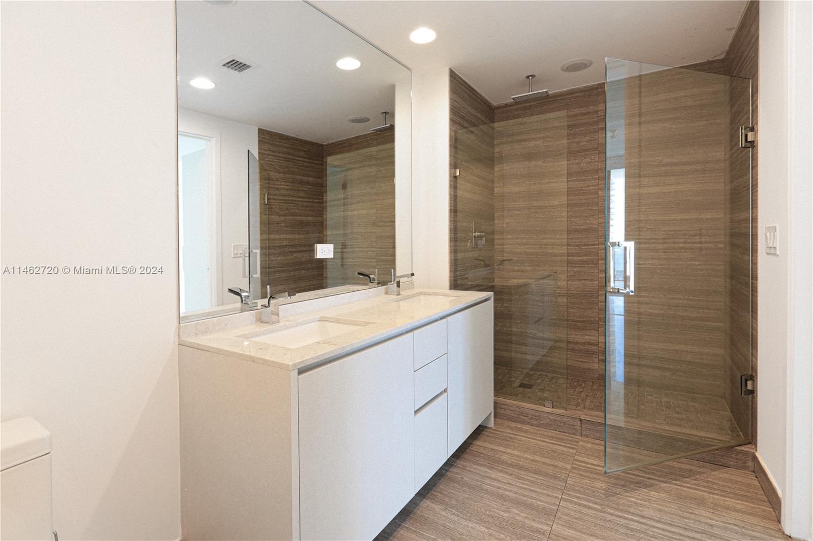 1010 Brickell Ave Unit: 2505
