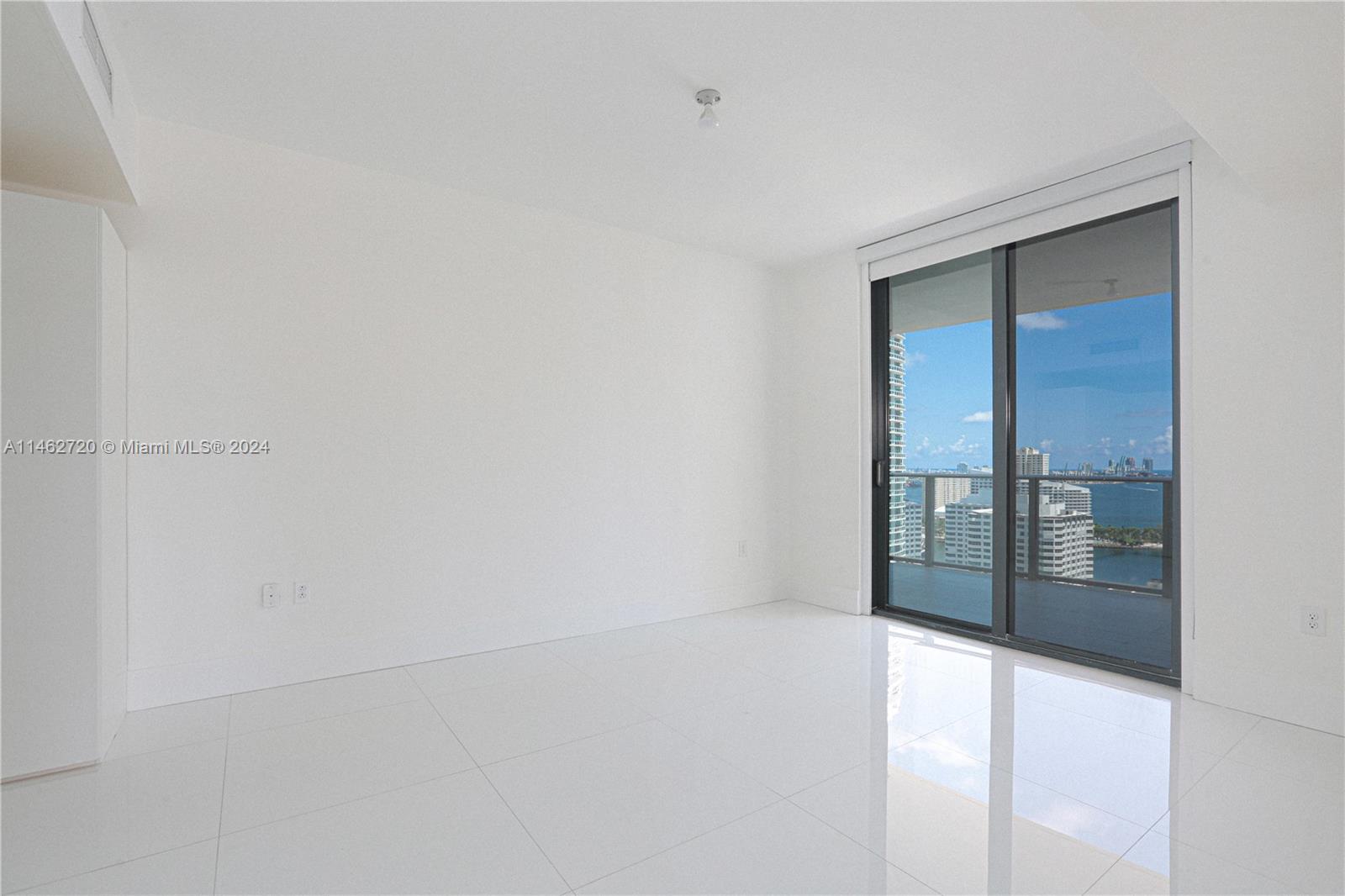 1010 Brickell Ave Unit: 2505
