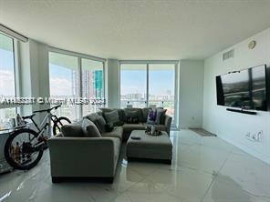 1900 N Bayshore Dr # 1418