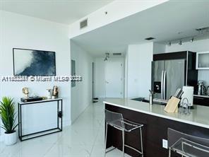 1900 N Bayshore Dr # 1418