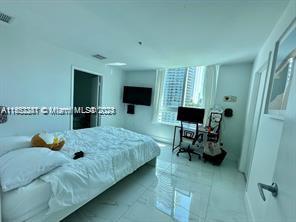 1900 N Bayshore Dr # 1418