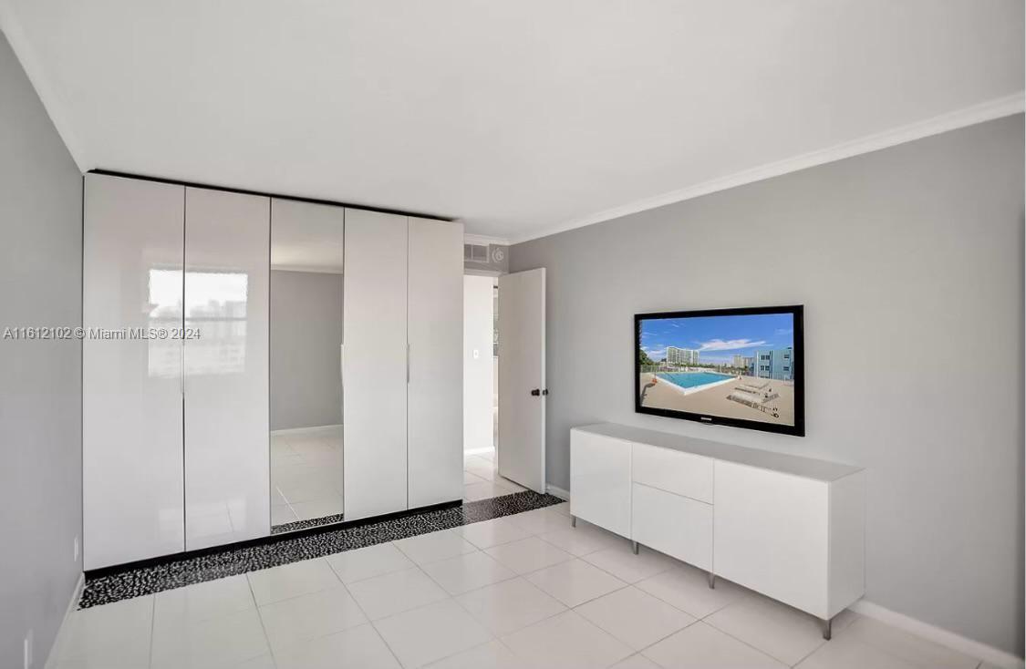 111 Briny Ave # 10 Unit: 8-10