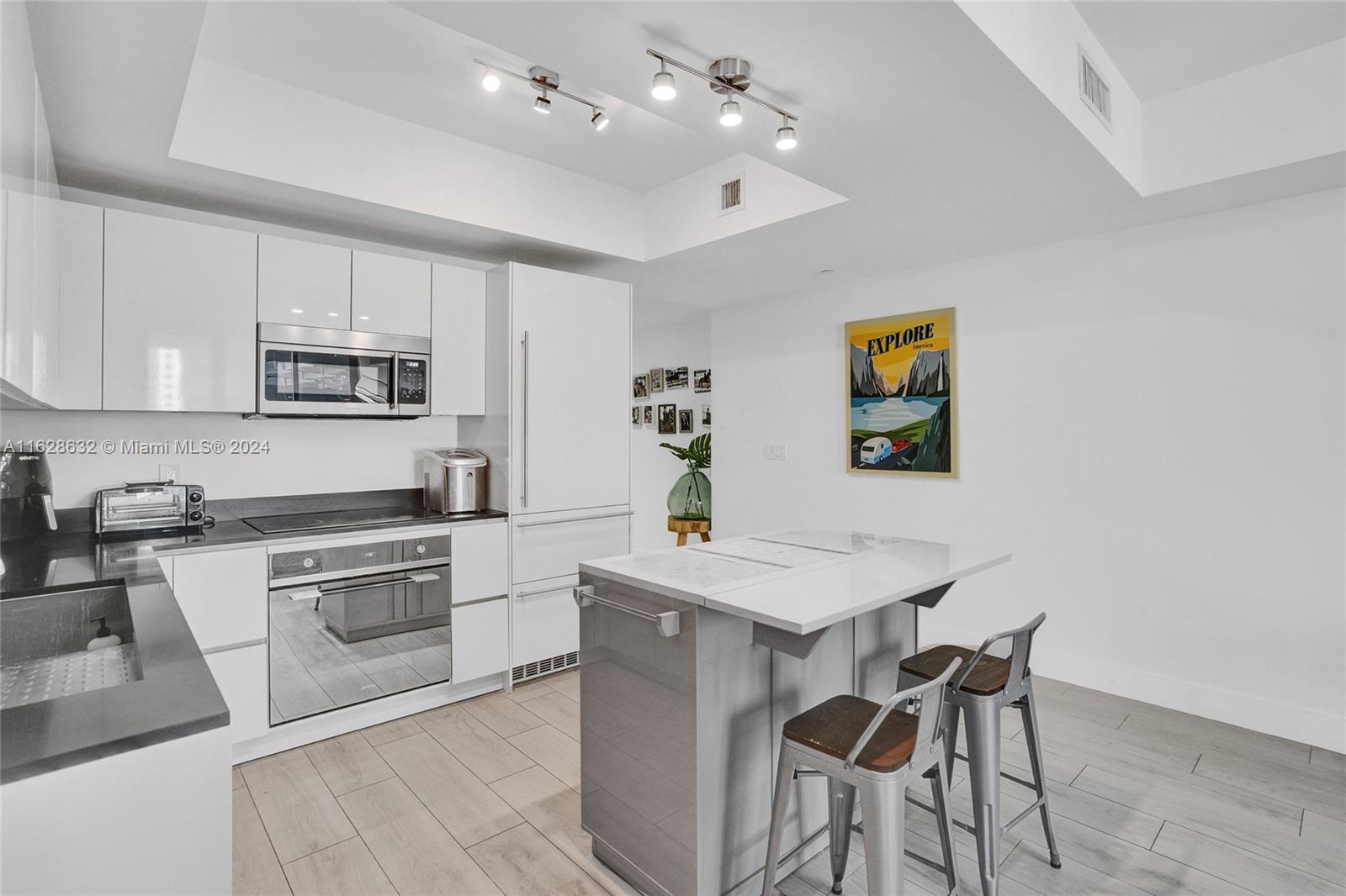 1010 Brickell Ave # 1411