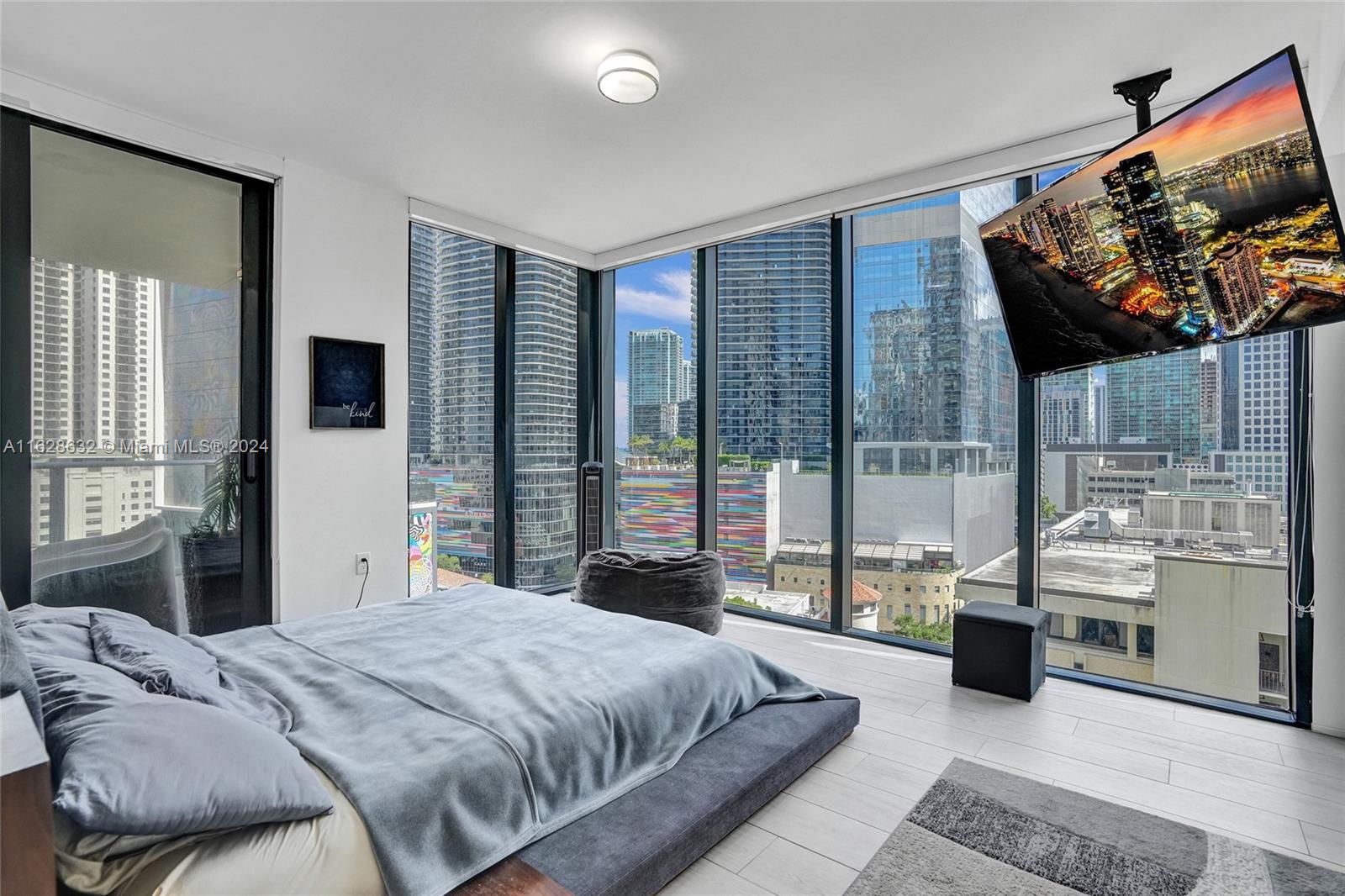 1010 Brickell Ave # 1411