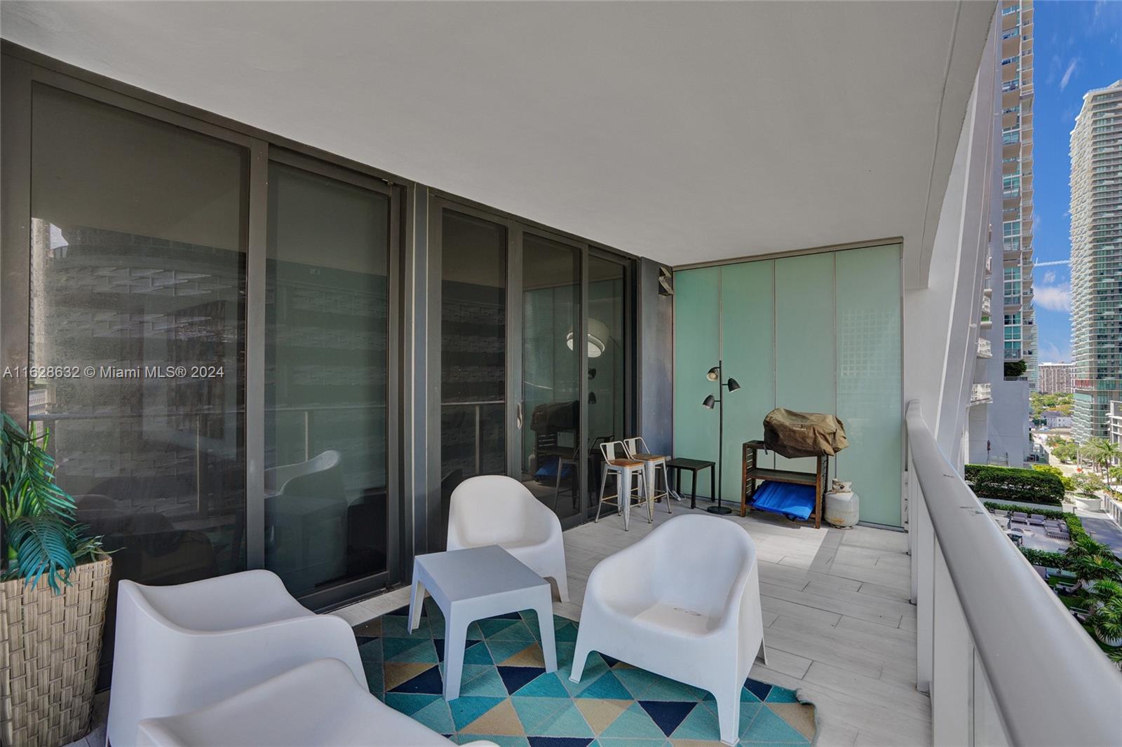 1010 Brickell Ave # 1411