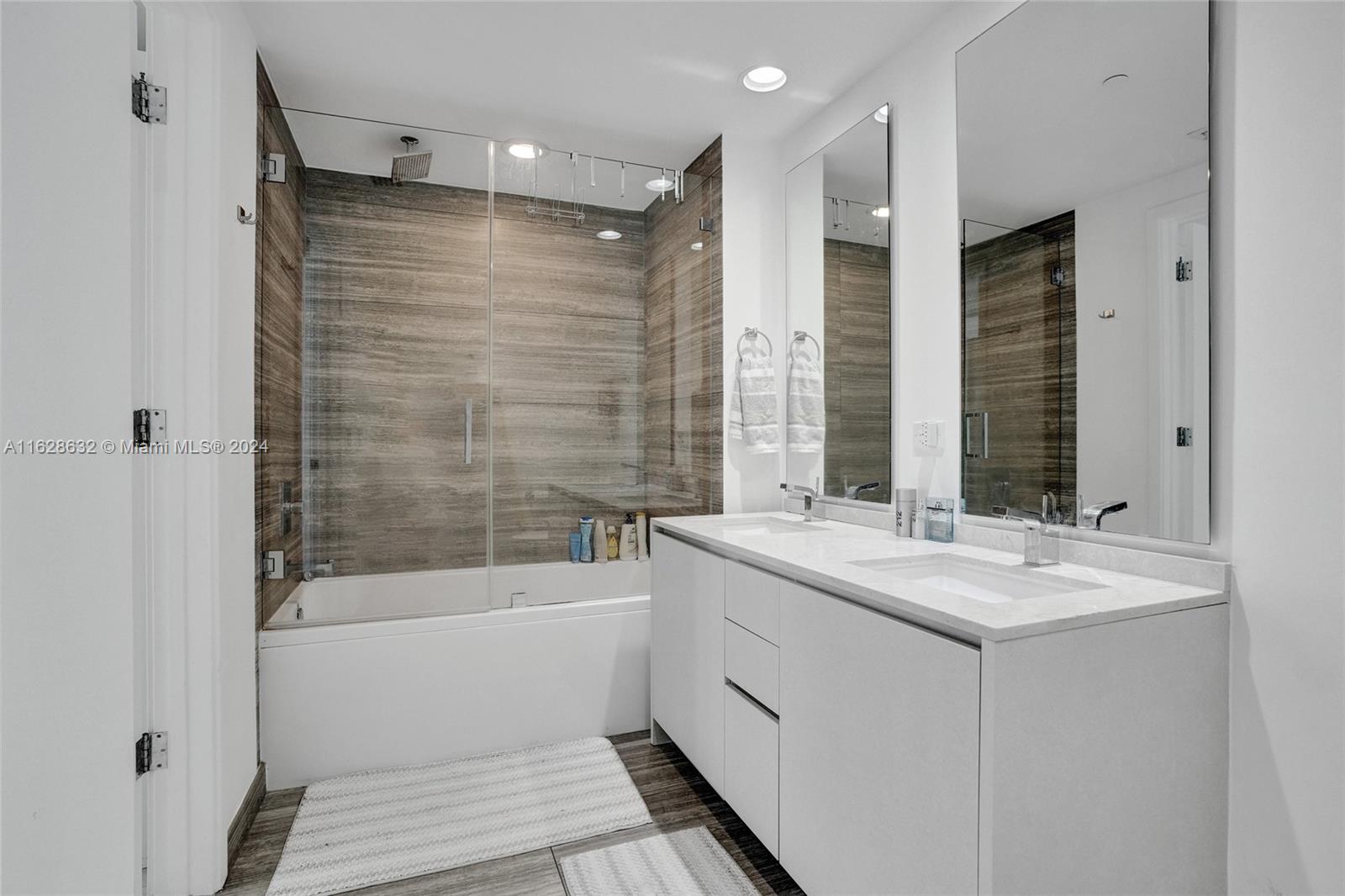 1010 Brickell Ave # 1411