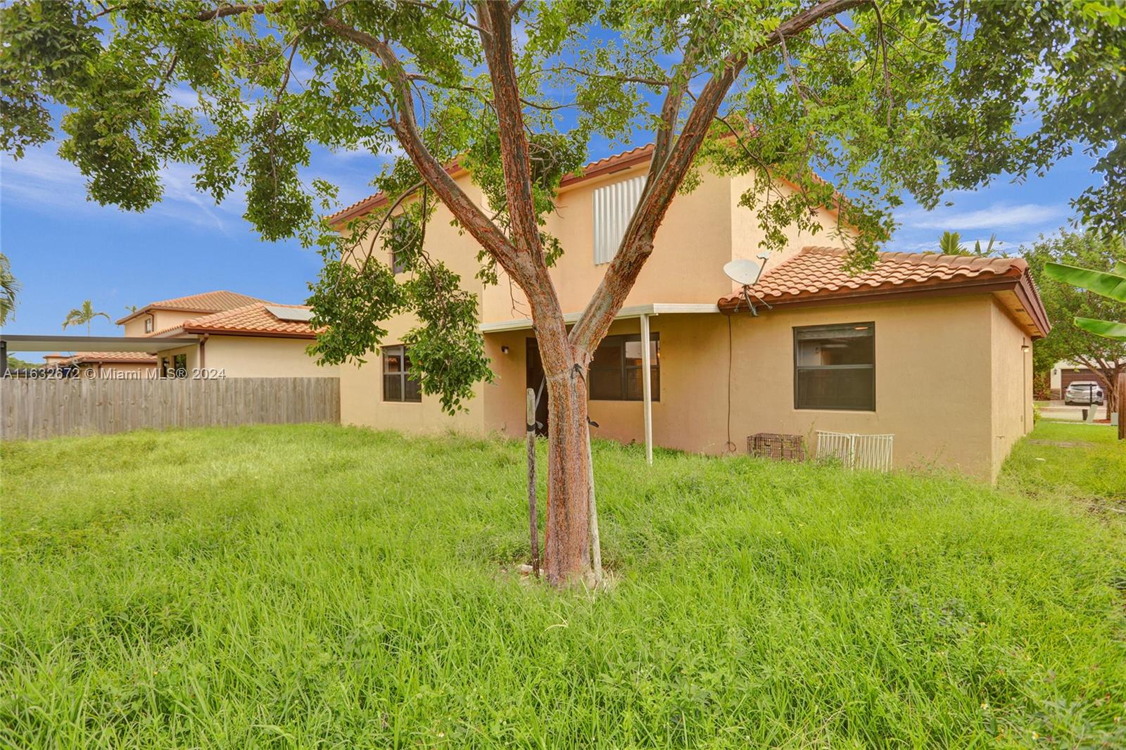 588 SE 35th Ter