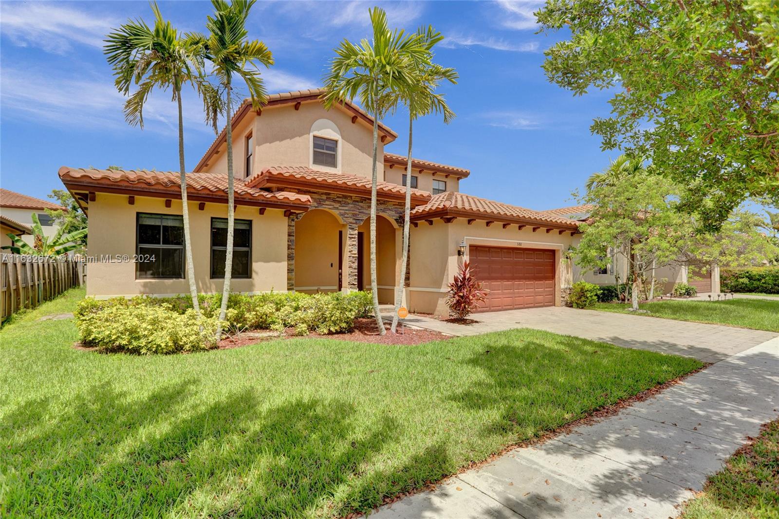 588 SE 35th Ter