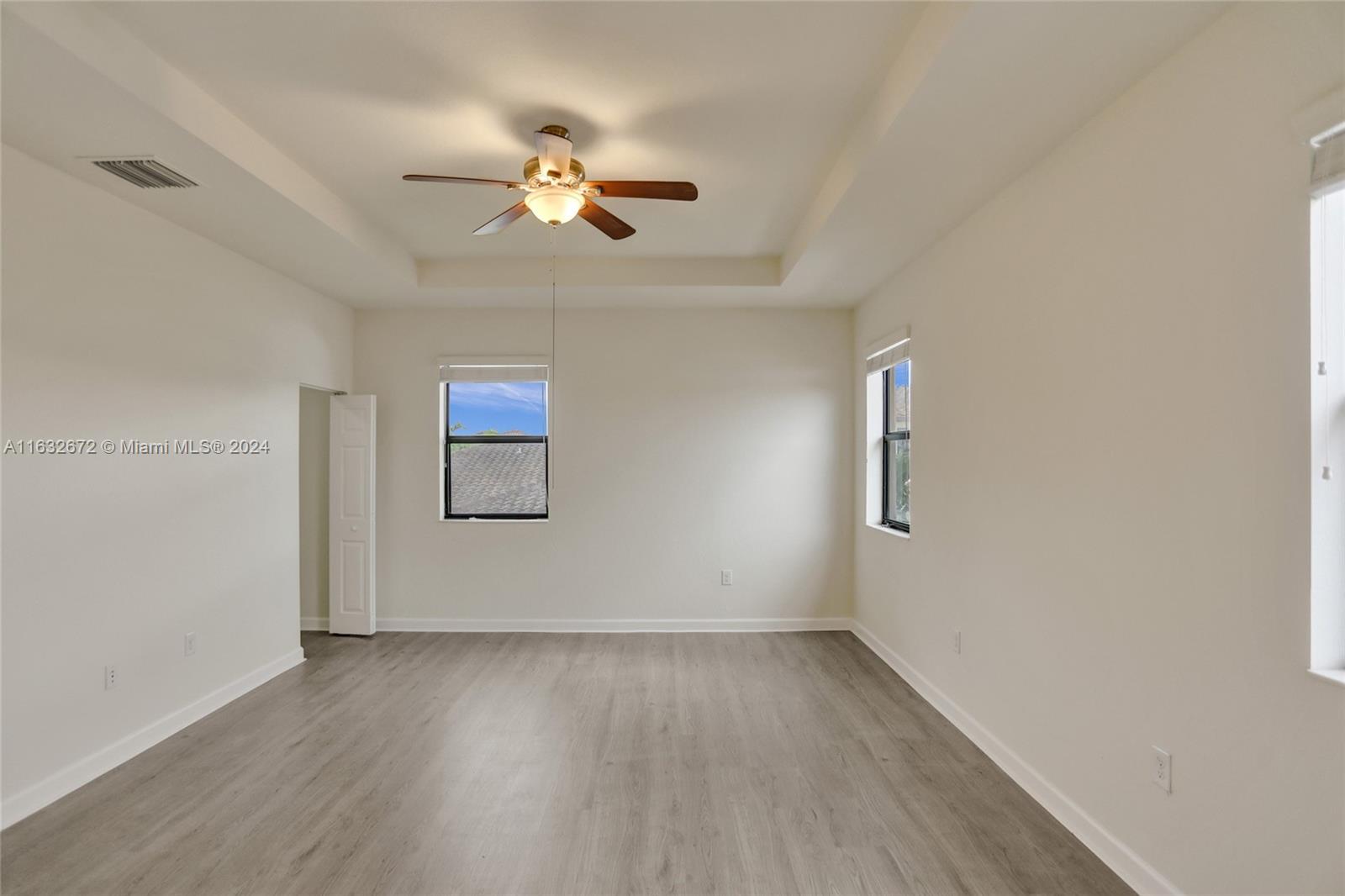 588 SE 35th Ter