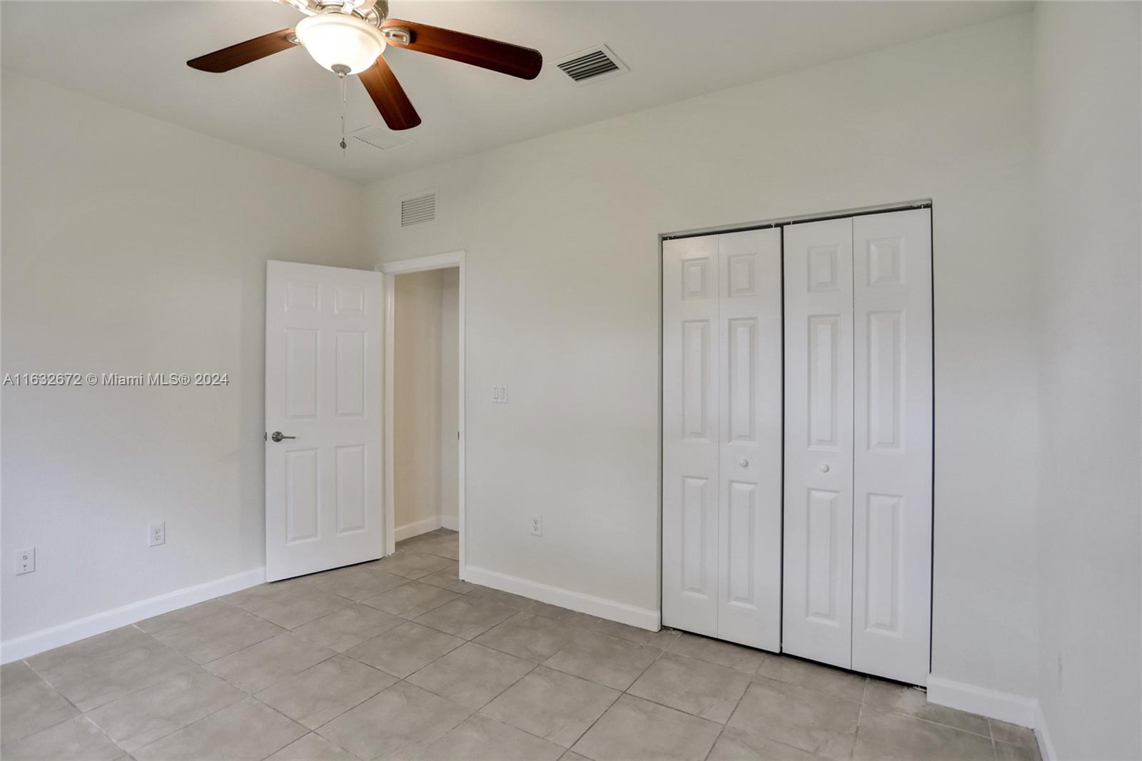 588 SE 35th Ter