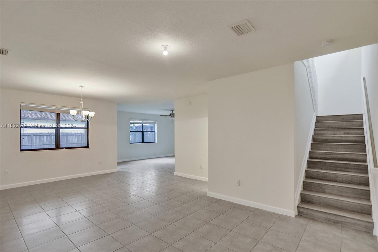 588 SE 35th Ter