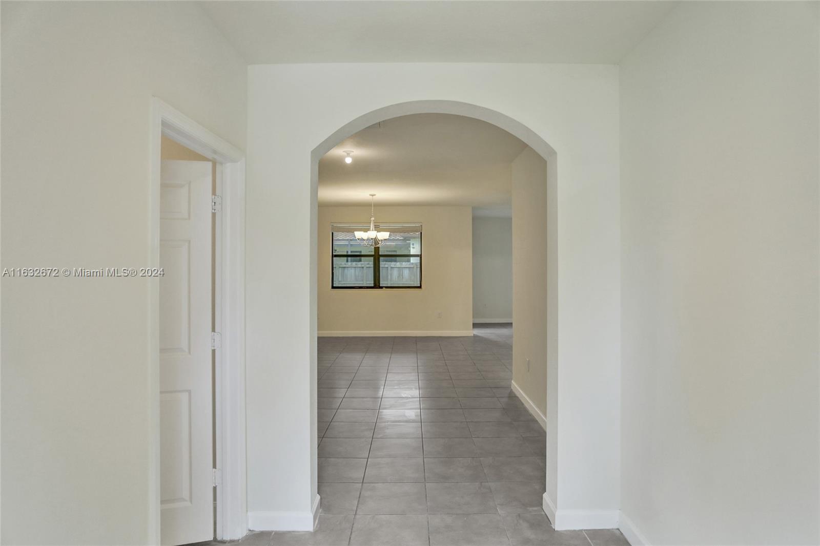 588 SE 35th Ter