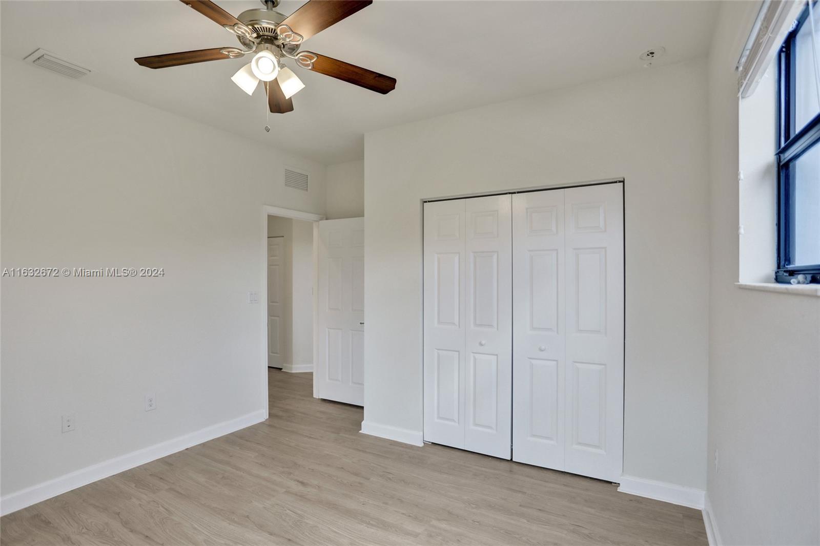 588 SE 35th Ter
