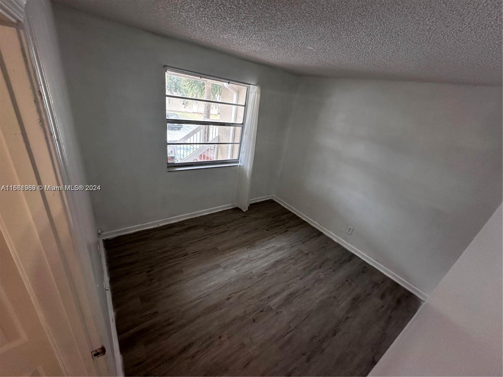 10086 Twin Lakes Dr # K Unit: 5-K