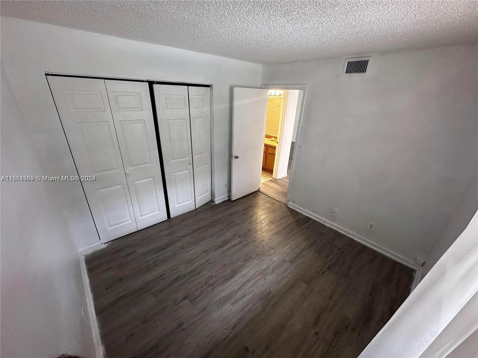 10086 Twin Lakes Dr # K Unit: 5-K