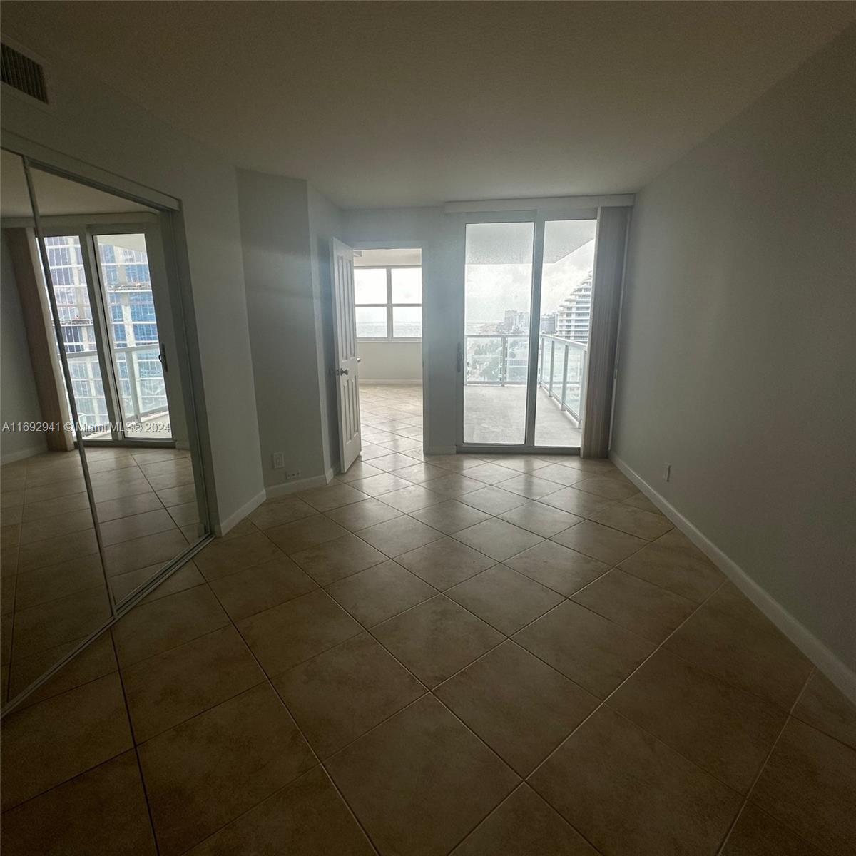 209 N Fort Lauderdale Beach Blvd Unit: 15G