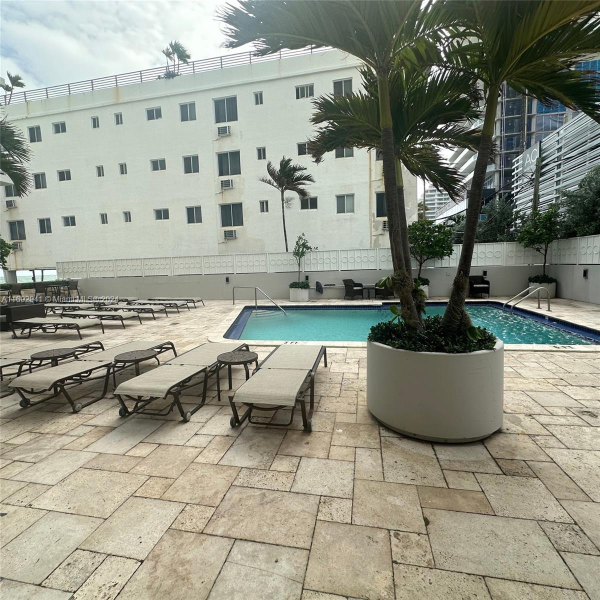 209 N Fort Lauderdale Beach Blvd Unit: 15G
