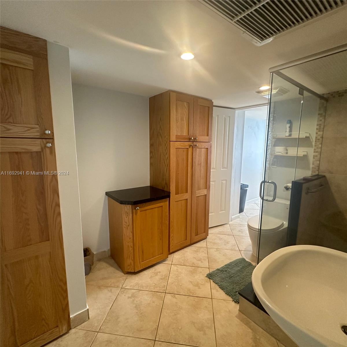 209 N Fort Lauderdale Beach Blvd Unit: 15G