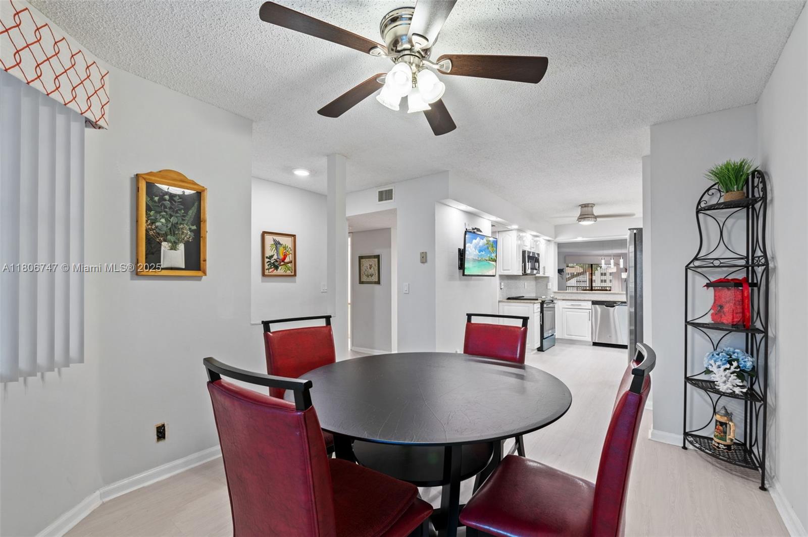 7443 Fairfax Dr # 208