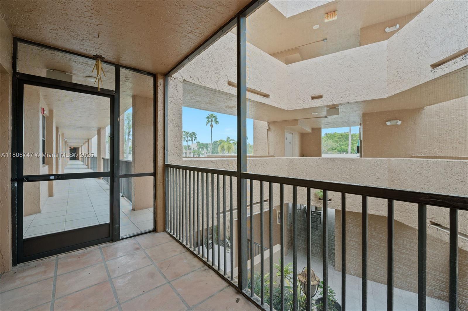 7443 Fairfax Dr # 208