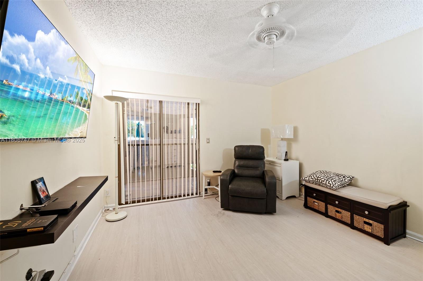 7443 Fairfax Dr # 208
