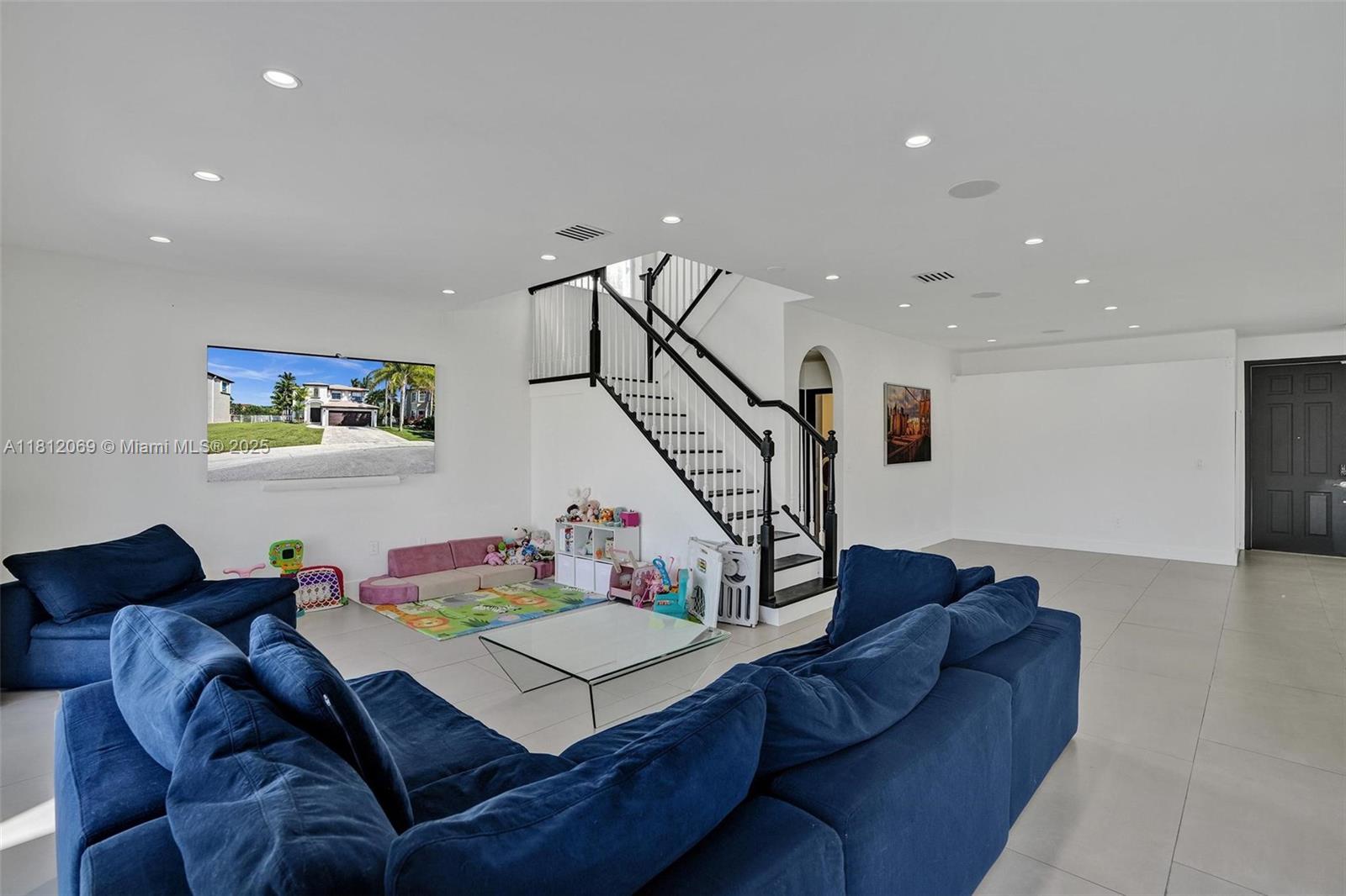 16880 SW 49th Ct