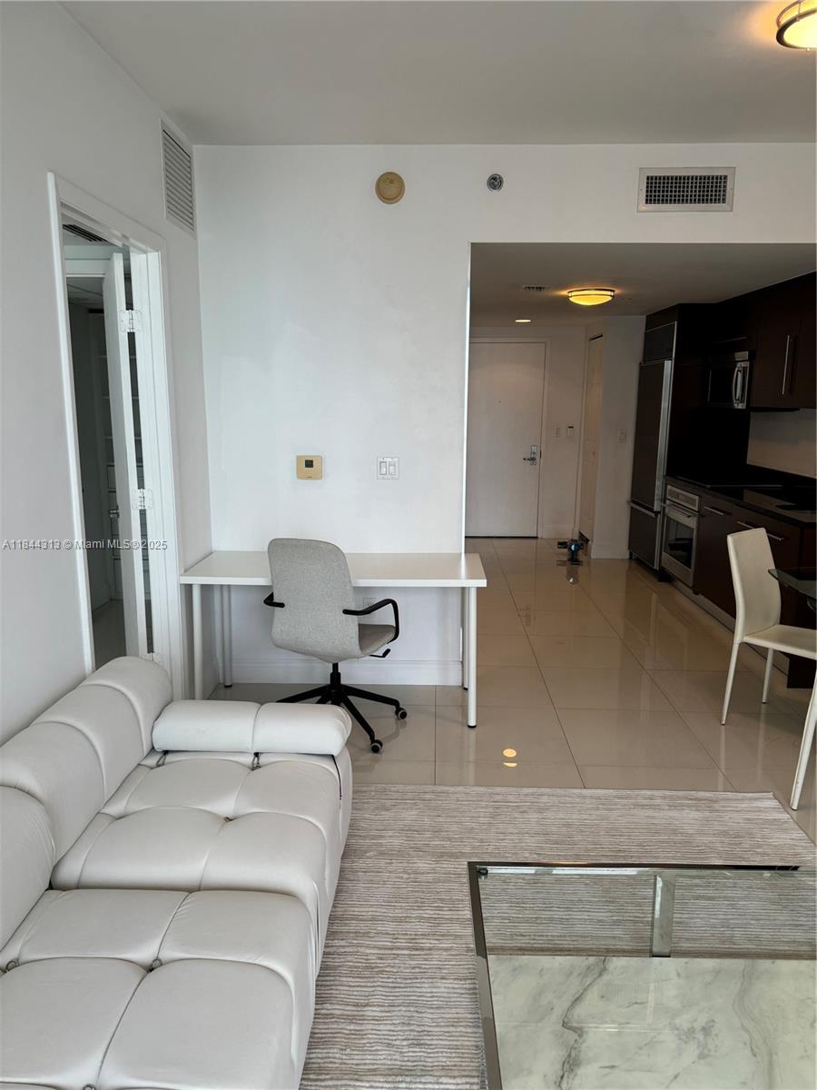 465 Brickell Ave # 3104
