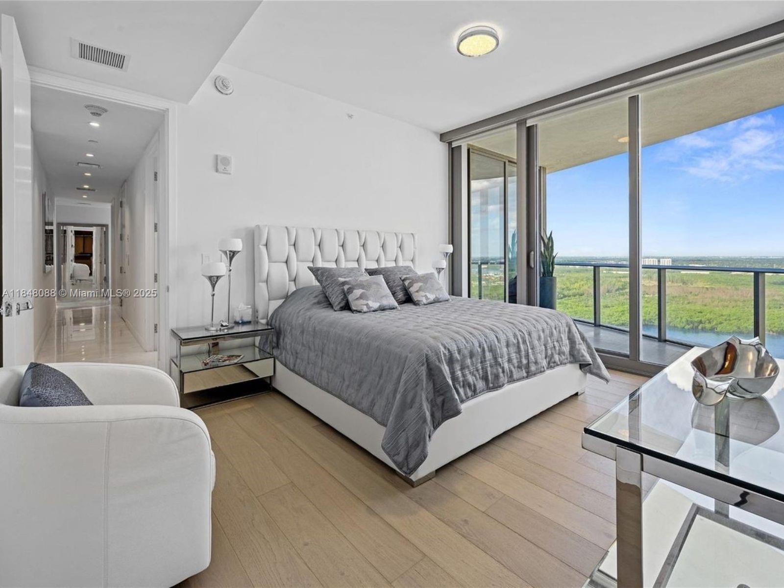 15701 Collins Ave # 3605