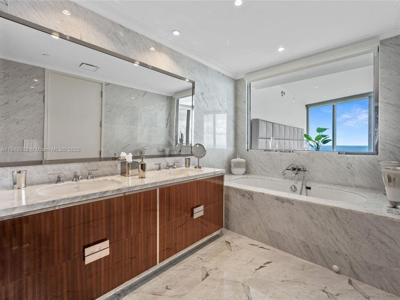 15701 Collins Ave # 3605