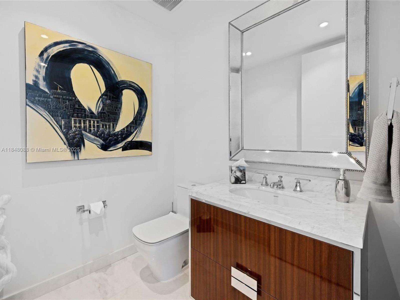 15701 Collins Ave # 3605