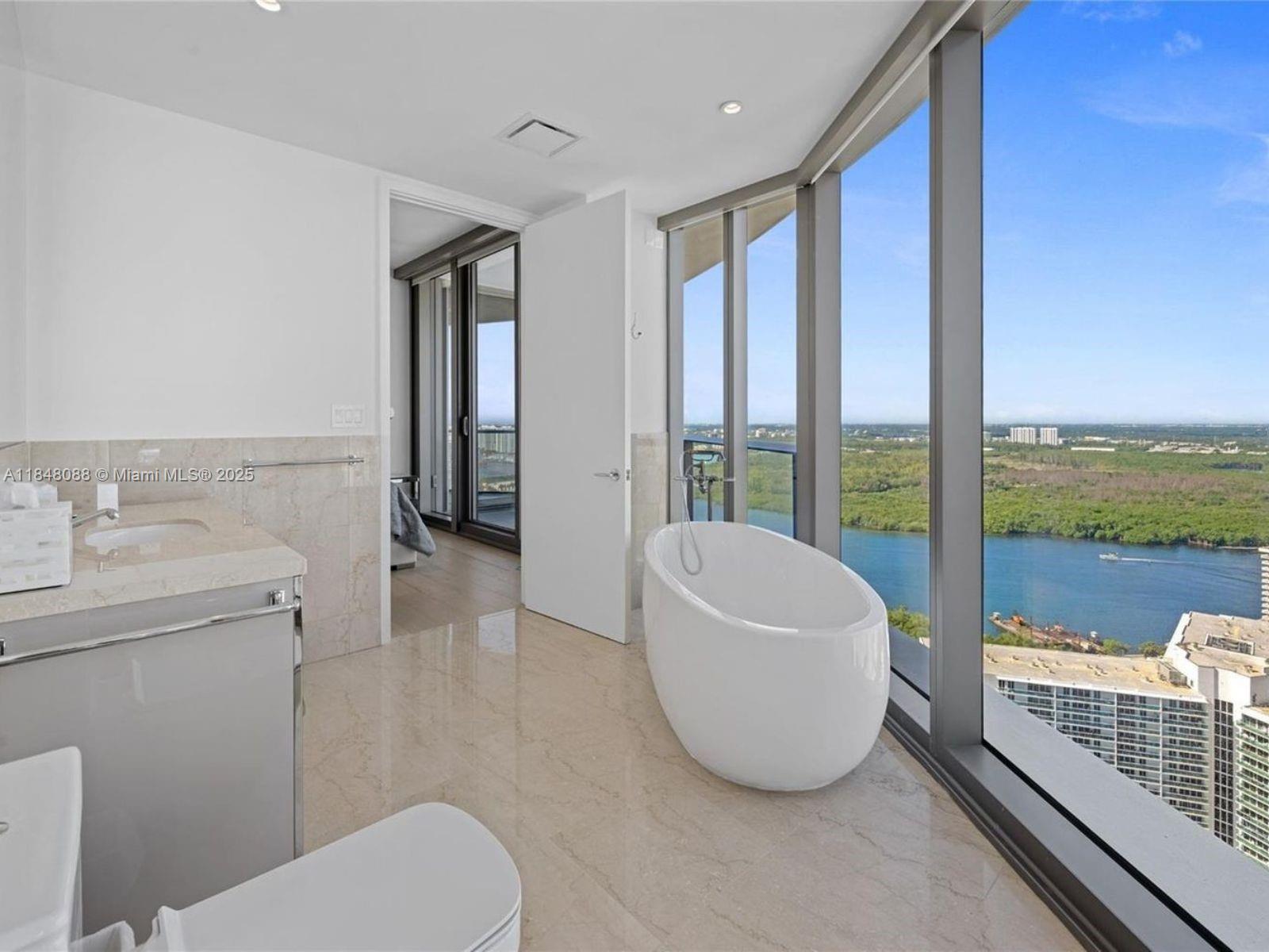 15701 Collins Ave # 3605