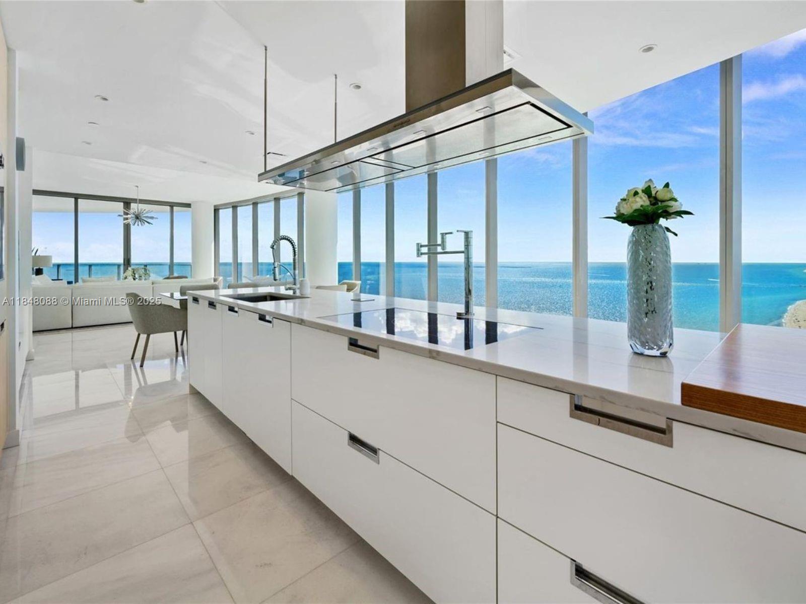 15701 Collins Ave # 3605