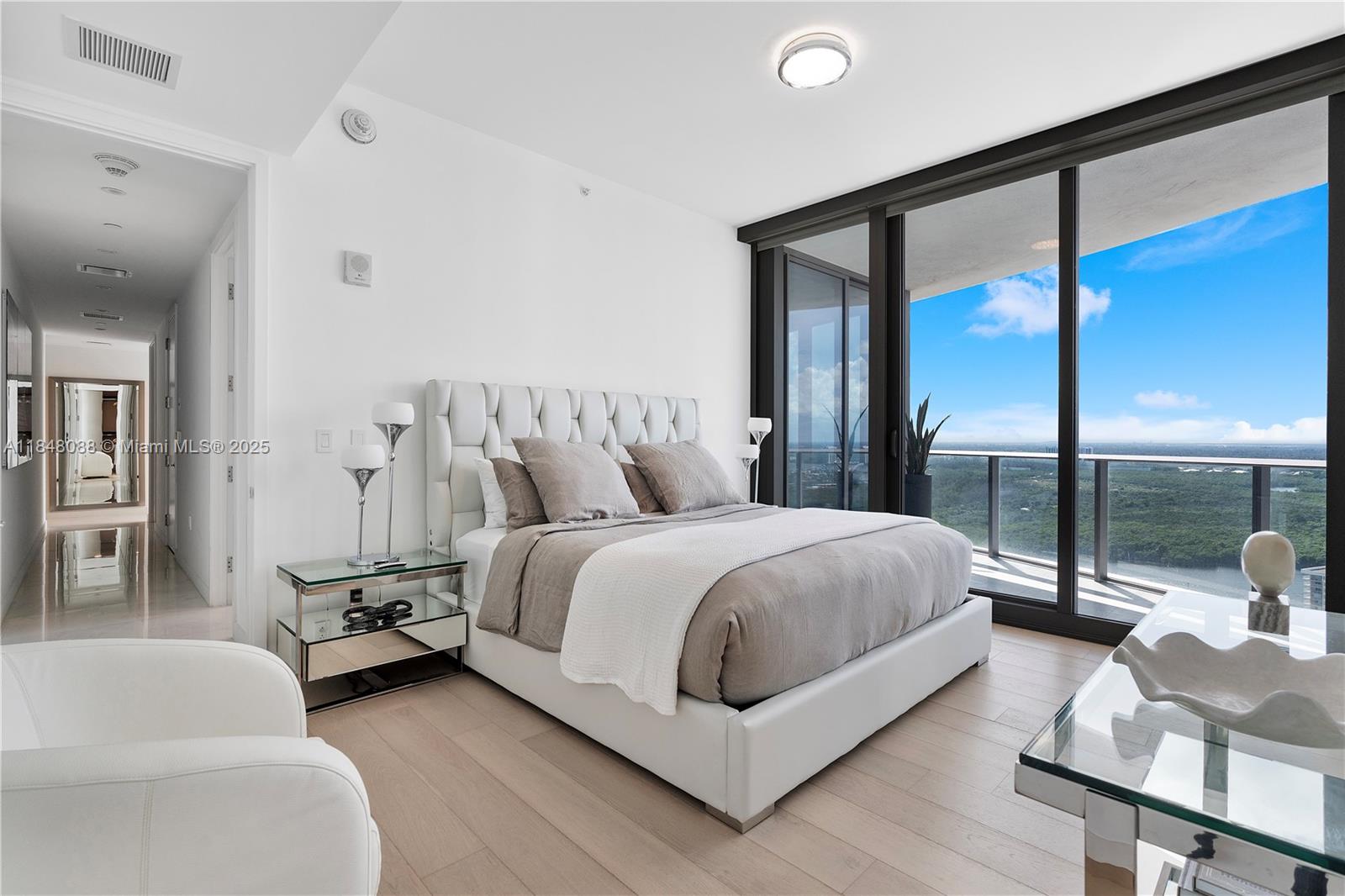 15701 Collins Ave # 3605