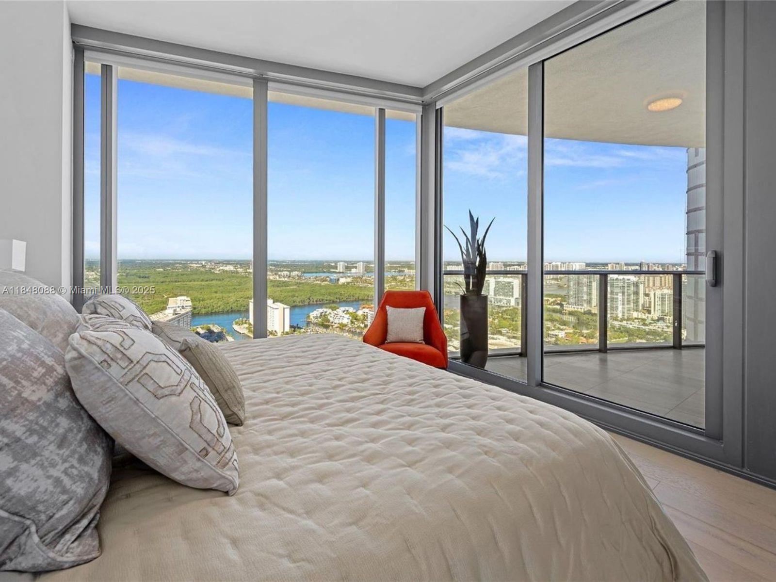 15701 Collins Ave # 3605