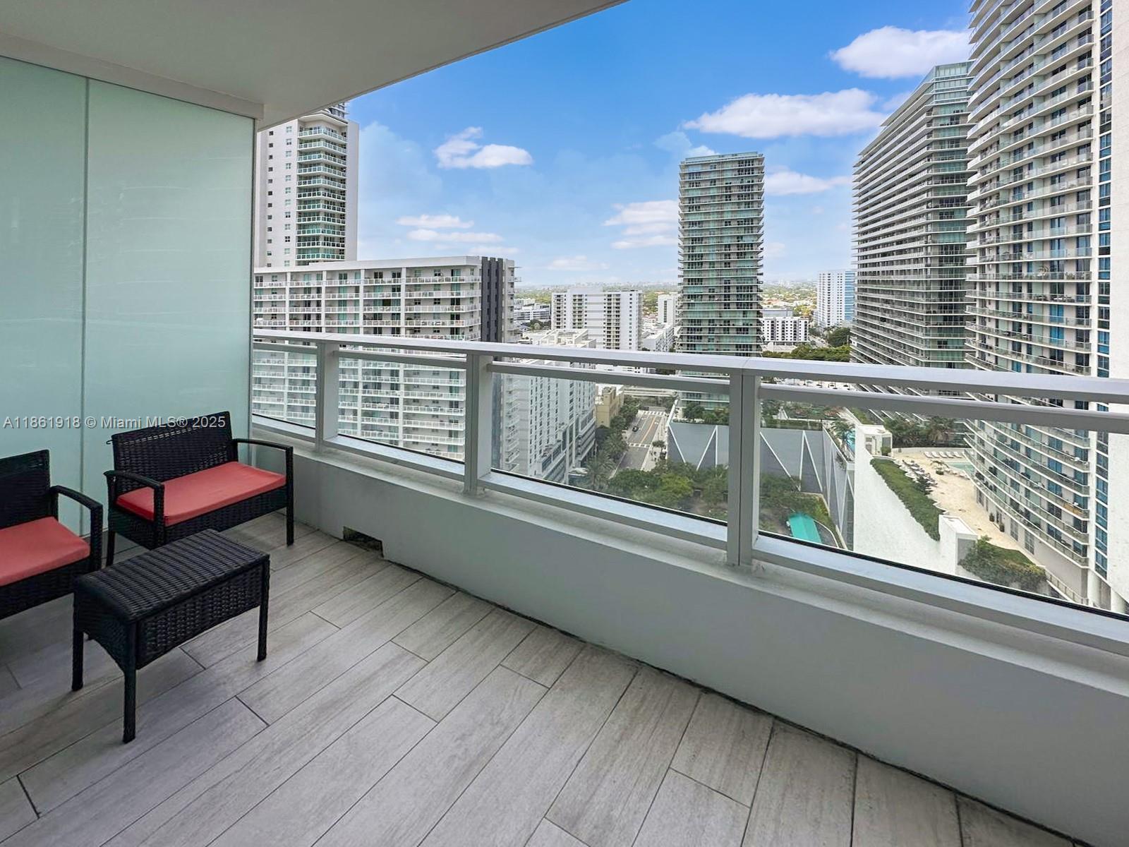 1080 Brickell Ave # 2305