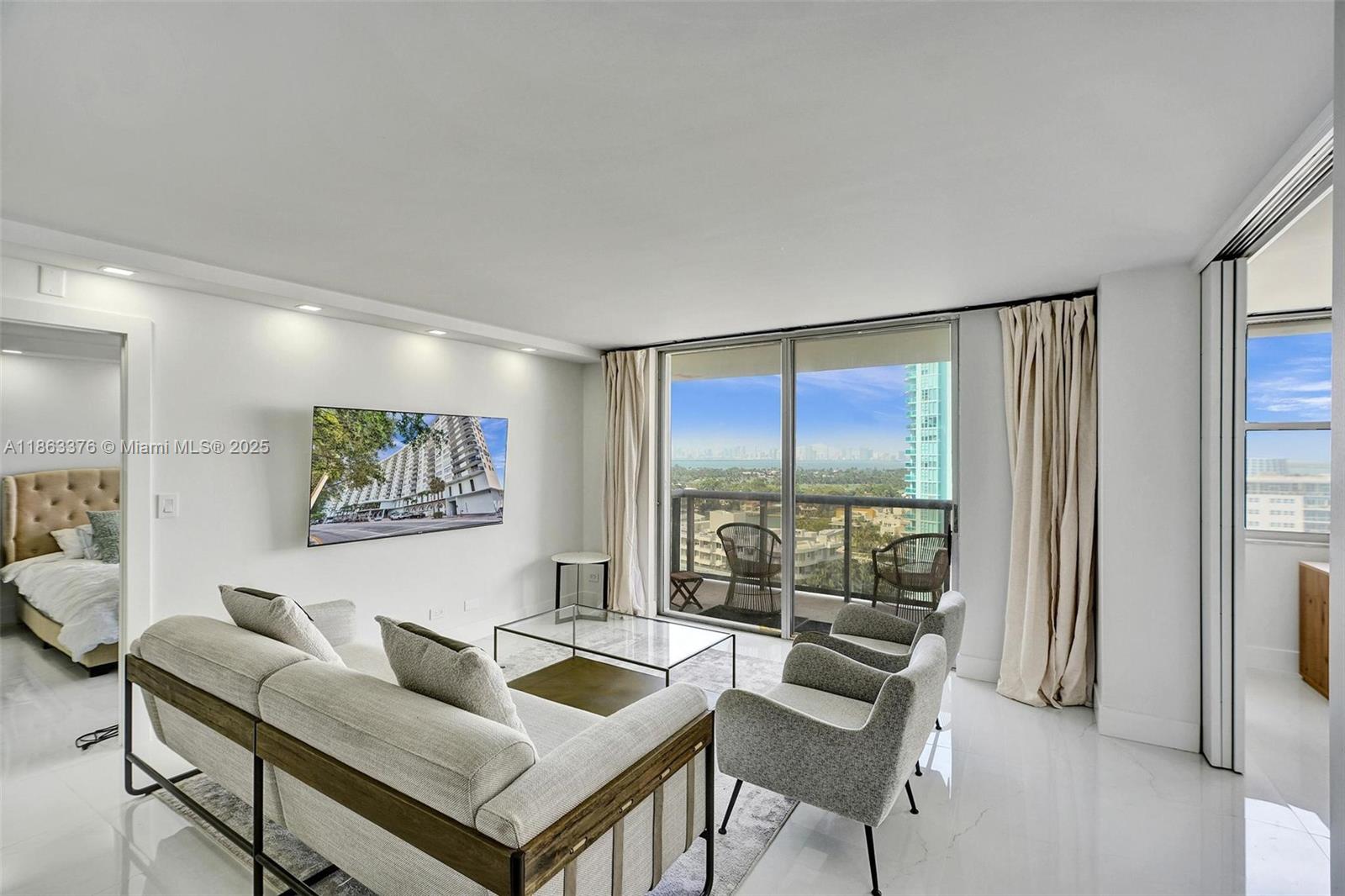 6039 Collins Ave # 1736